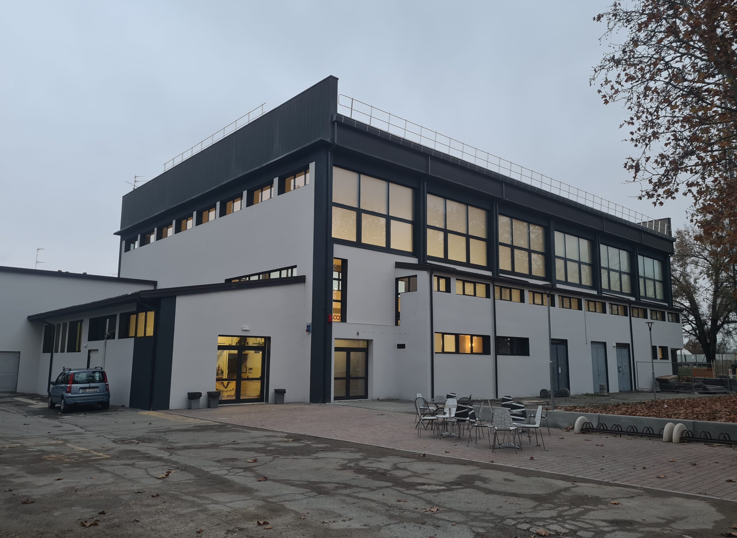 palestra di medicina rinnovata visione edificio